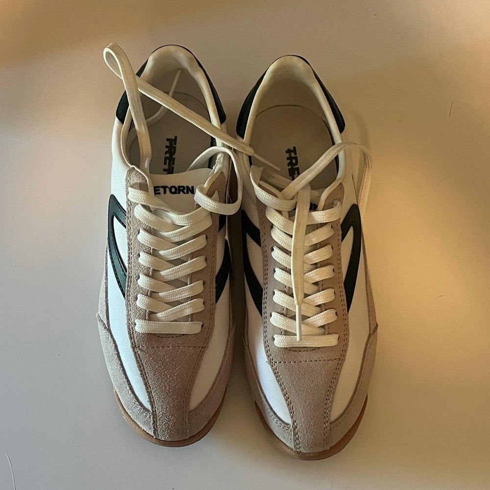 Tretorn boys White and Brown Sneakers